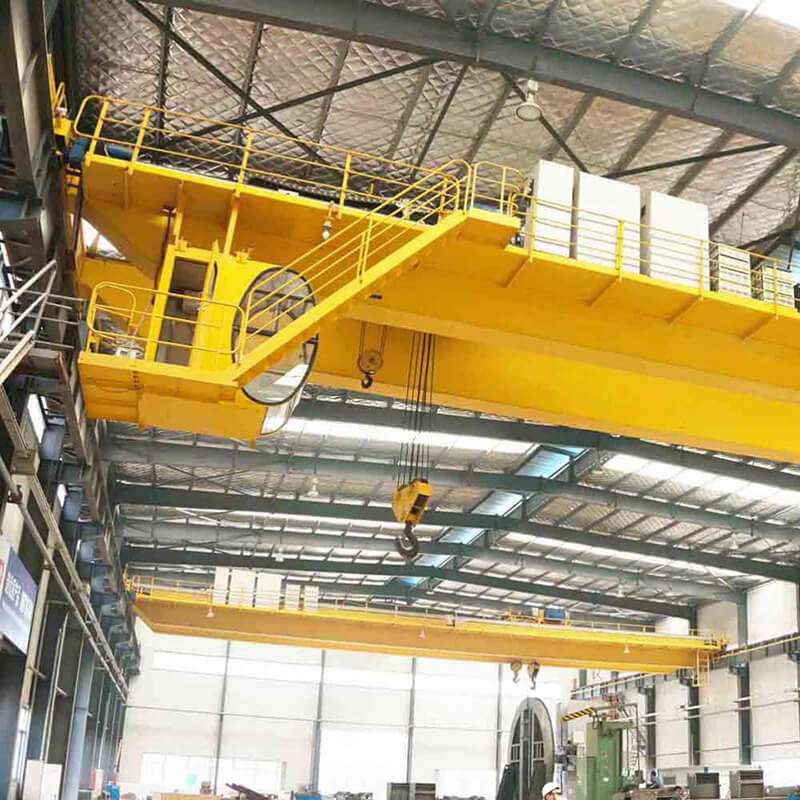 Bridge crane with cab