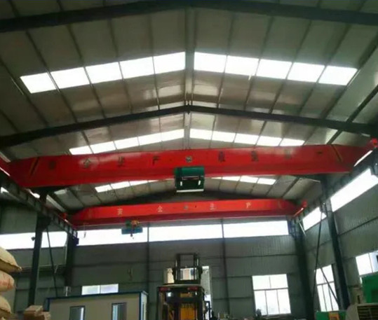 32t Single Grider Electric-Hoist Overhead Crane with More Picture