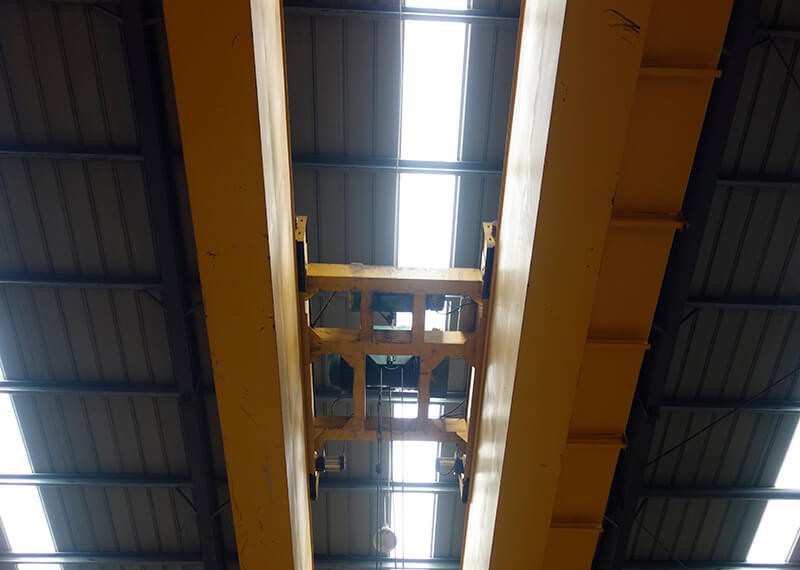 How to adjust the deformation of the track of the bridge crane trolley