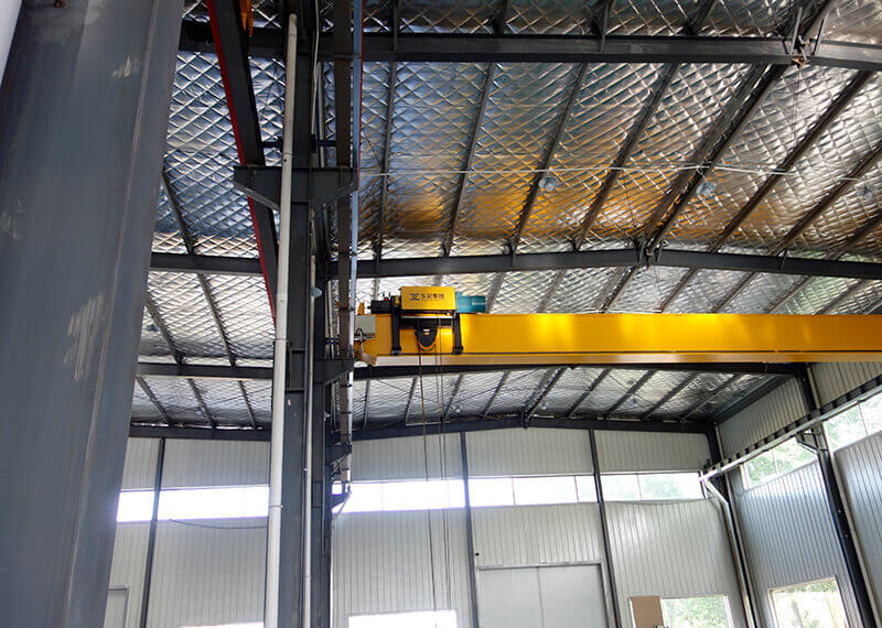 What Are Overhead Cranes?