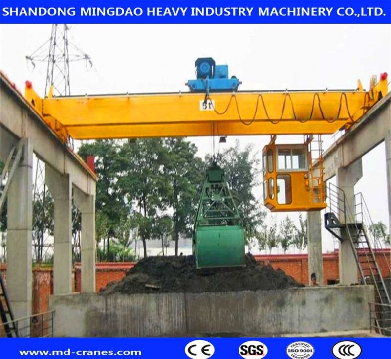 China Brand Trail Running Crane 42ton Grab Bucket Crane