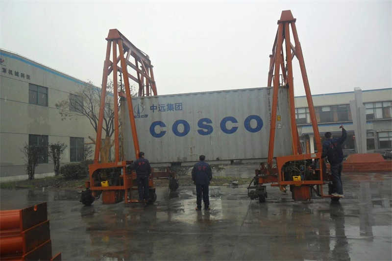 High Quality and Good Price Double Container Crane with 30-40tons Capacity