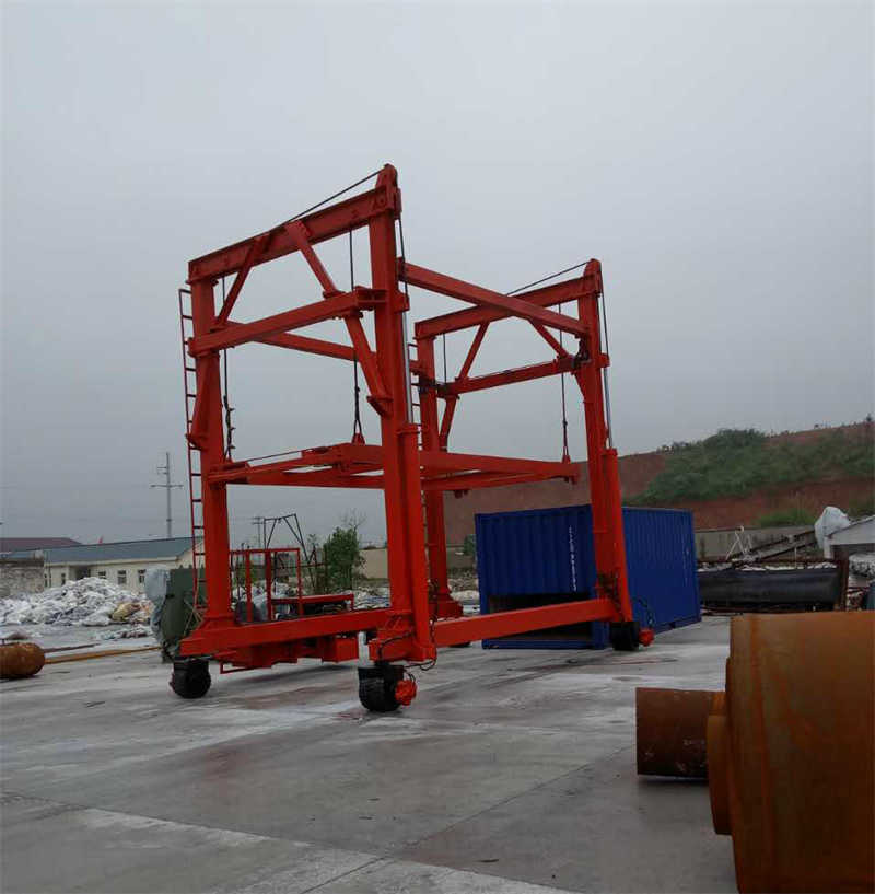 Flipping Container Crane with 30000kg-40000kg Loading Capacity