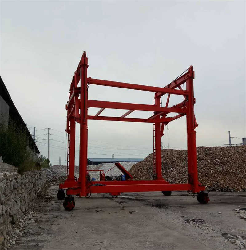 30000-40000kg Capacity Gp Brand Standard Container Crane Made in China