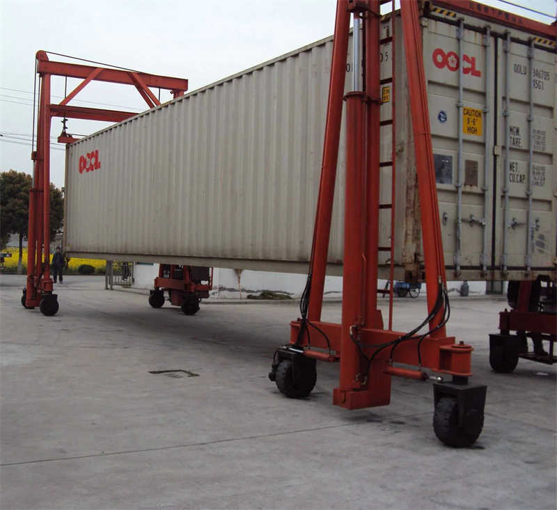 30000kg/ 36000kg/40000kg Mast Mobile Container Crane