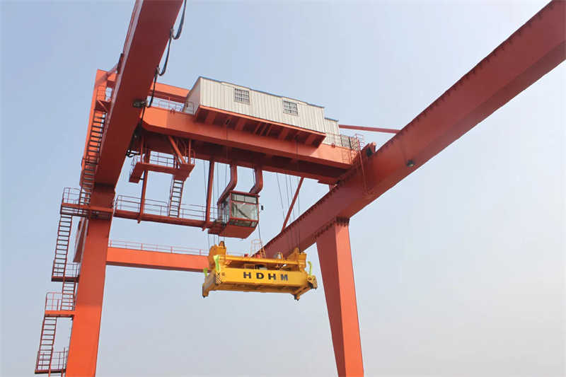 Rail Mounted Double Beam Container Gantry Crane for Small Inland Port UAE