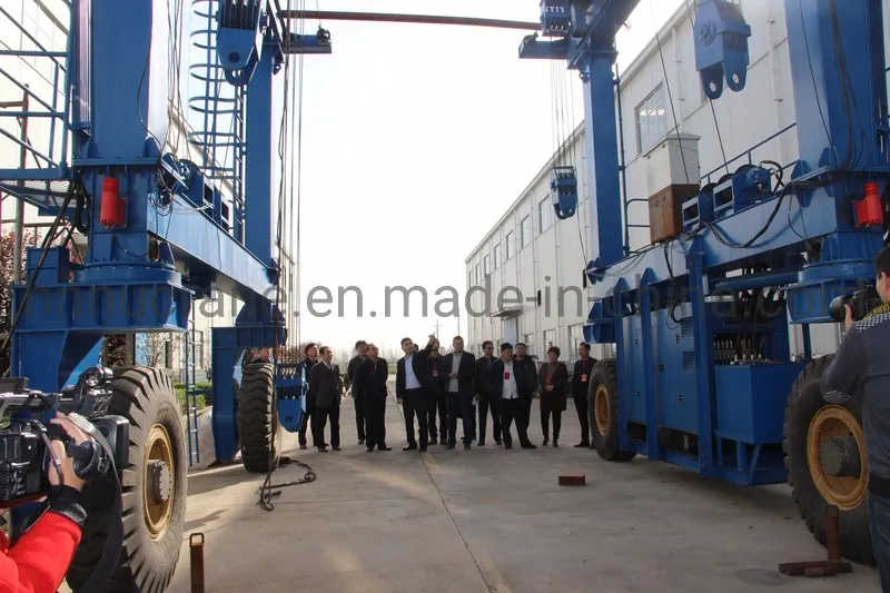 Nucrane Double Girder 45ton Mobile Port Container Gantry Crane Price