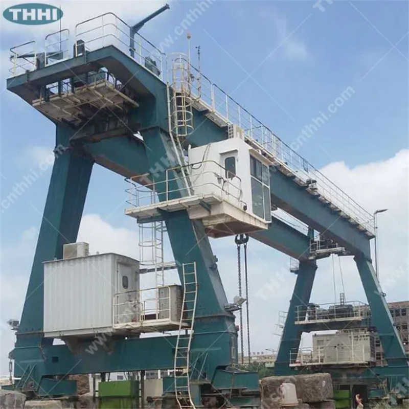 Thhi Moving Type Universal Gantry Crane for Shipbuilding