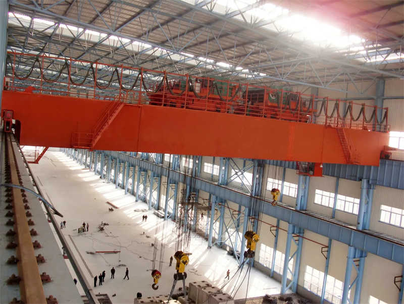 Qd Type 20ton Double Girder Overhead Crane for Sale