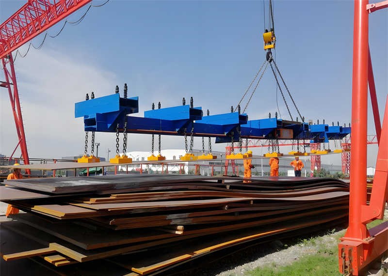 Overview of cranes for continuous casting process in steelmaking