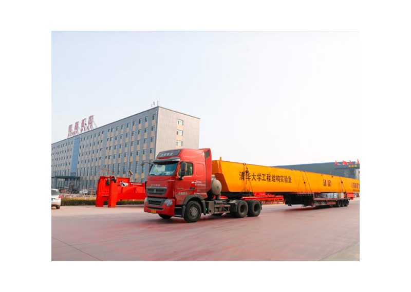 Crane of Qinghua University manufactured by Henan mine